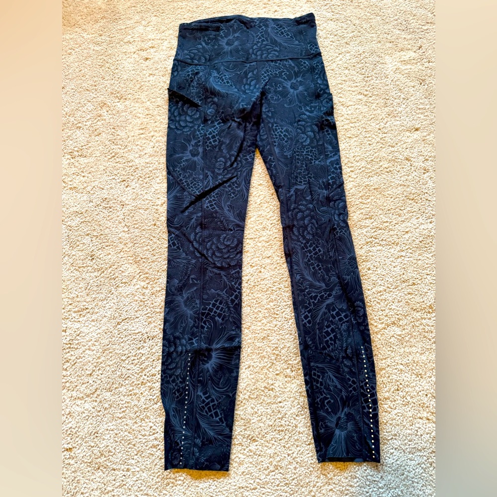 Lululemon : Fast & Free 7/8 leggings size 4